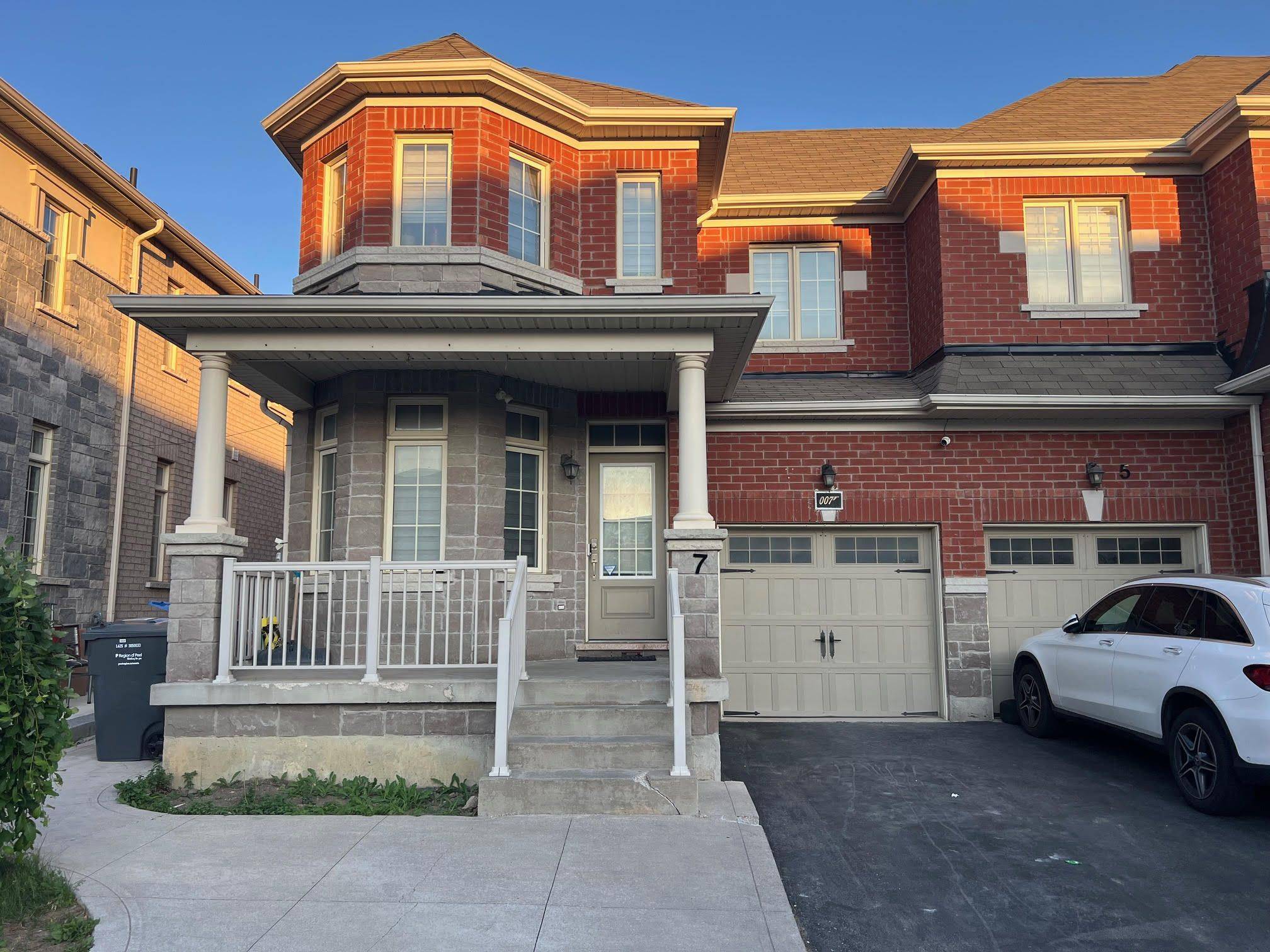 7 Saint Dennis RD #Bsmt, Brampton, ON L6R 3W5