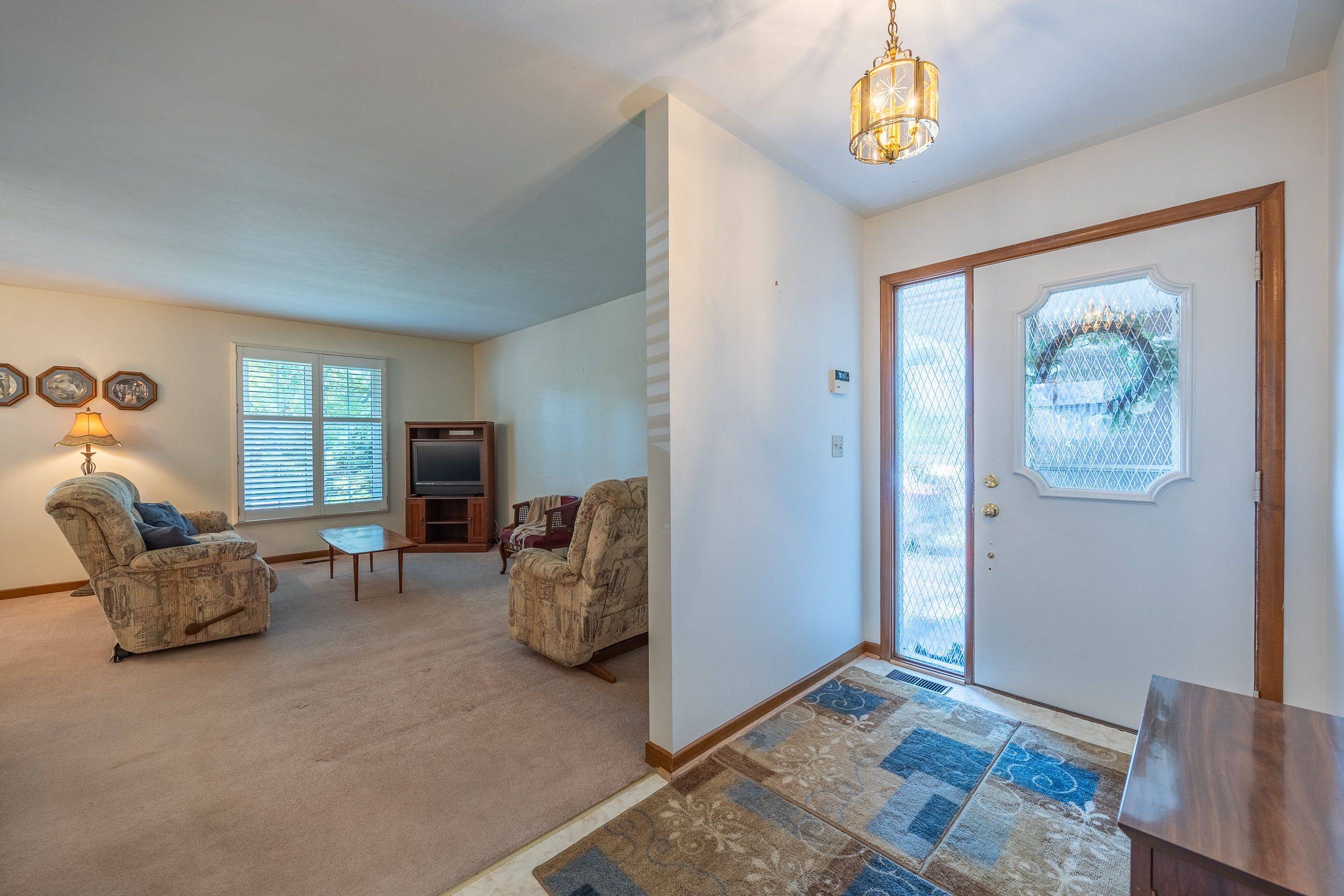 Norfolk, ON N3Y 4W9,99 Lynndale RD