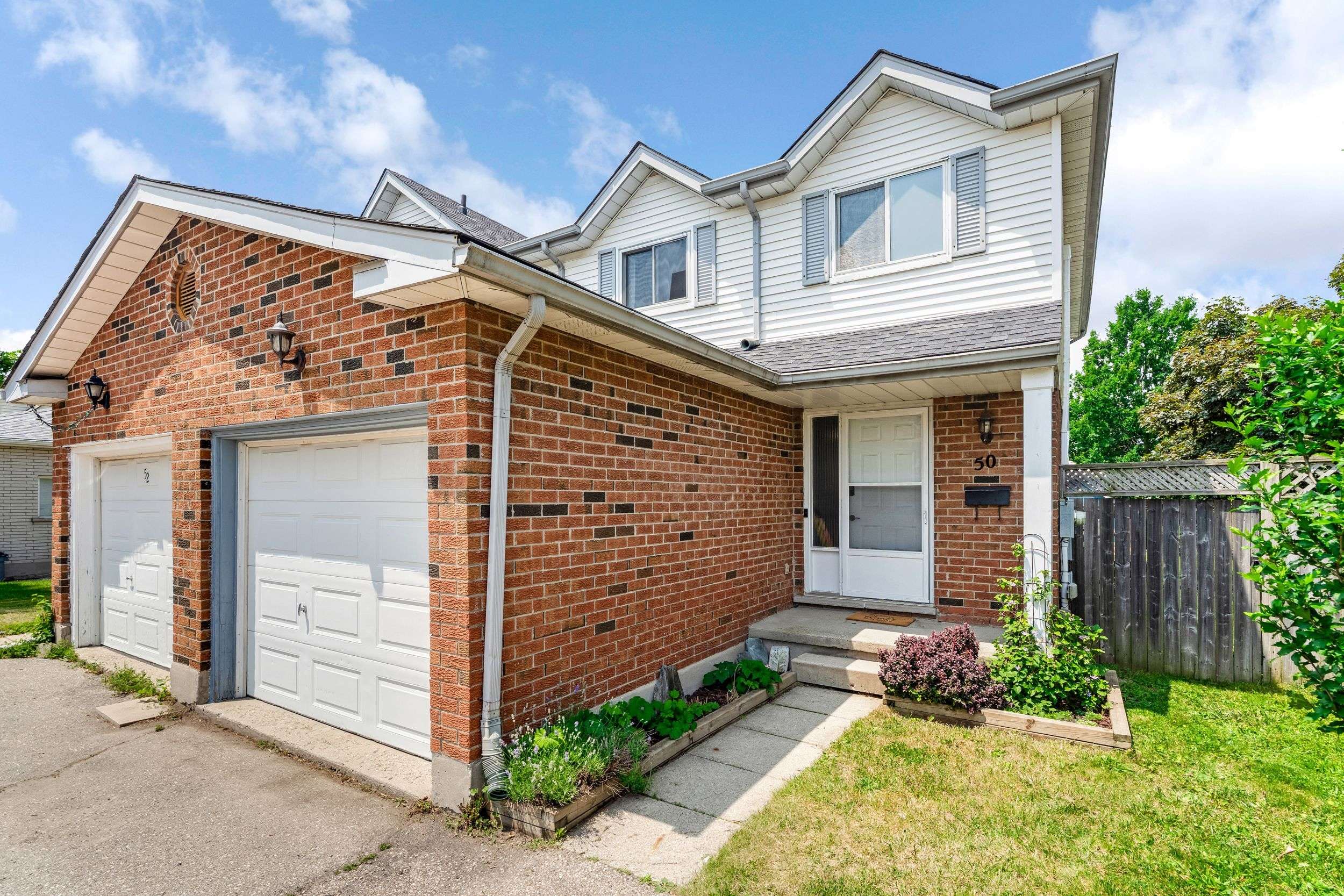 Kitchener, ON N2M 5C1,50 Highland CRES