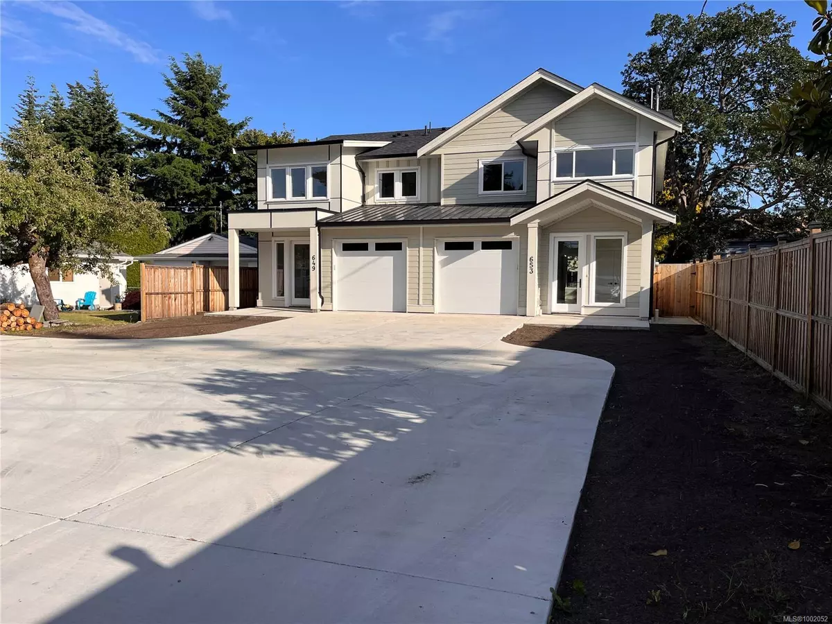 Langford, BC V9B 3A6,653 Hoffman Ave