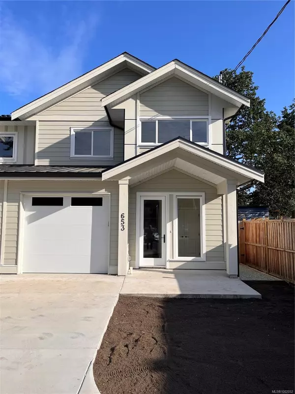 Langford, BC V9B 3A6,653 Hoffman Ave