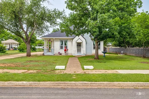 Coleman, TX 76834,112 5th Avenue