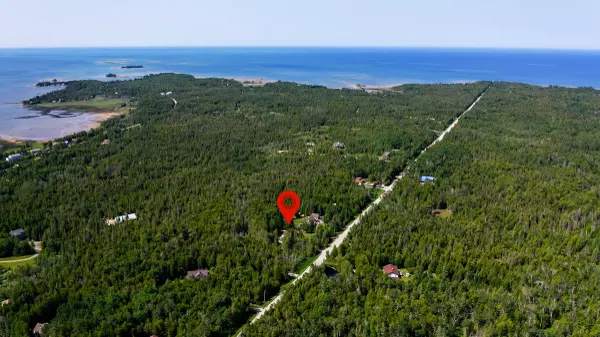 Northern Bruce Peninsula, ON N0H 1X0,27 Whiskey Harbour RD