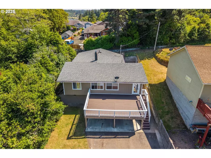 63491 2ND STREET LOOP, Coos Bay, OR 97420