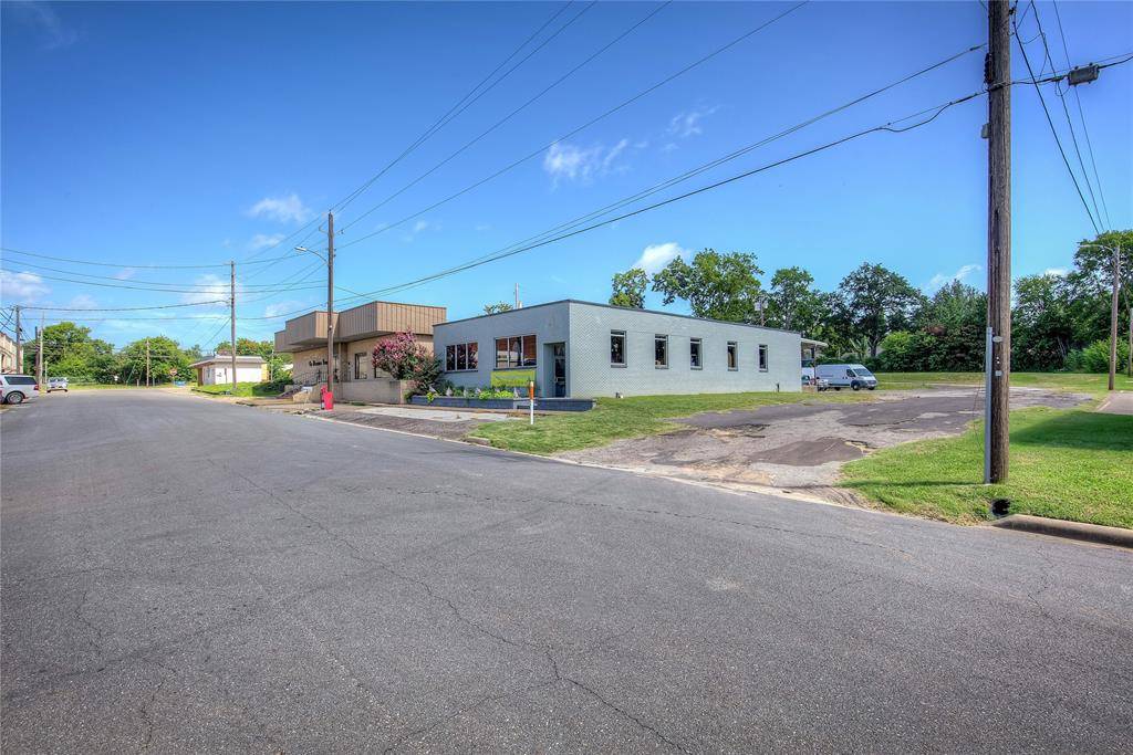 Winnsboro, TX 75494,107 Locust Street
