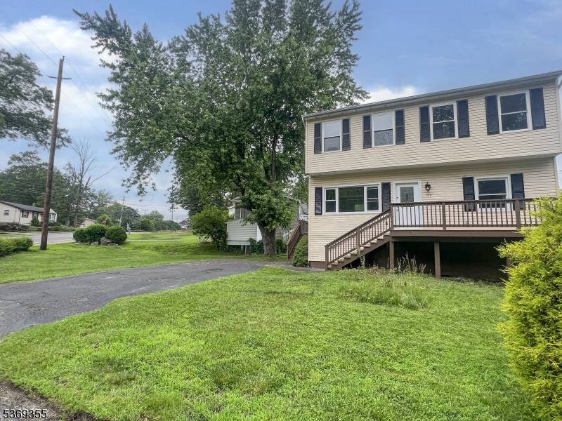 Hopatcong Boro, NJ 07843,102 Santa Clara Trl