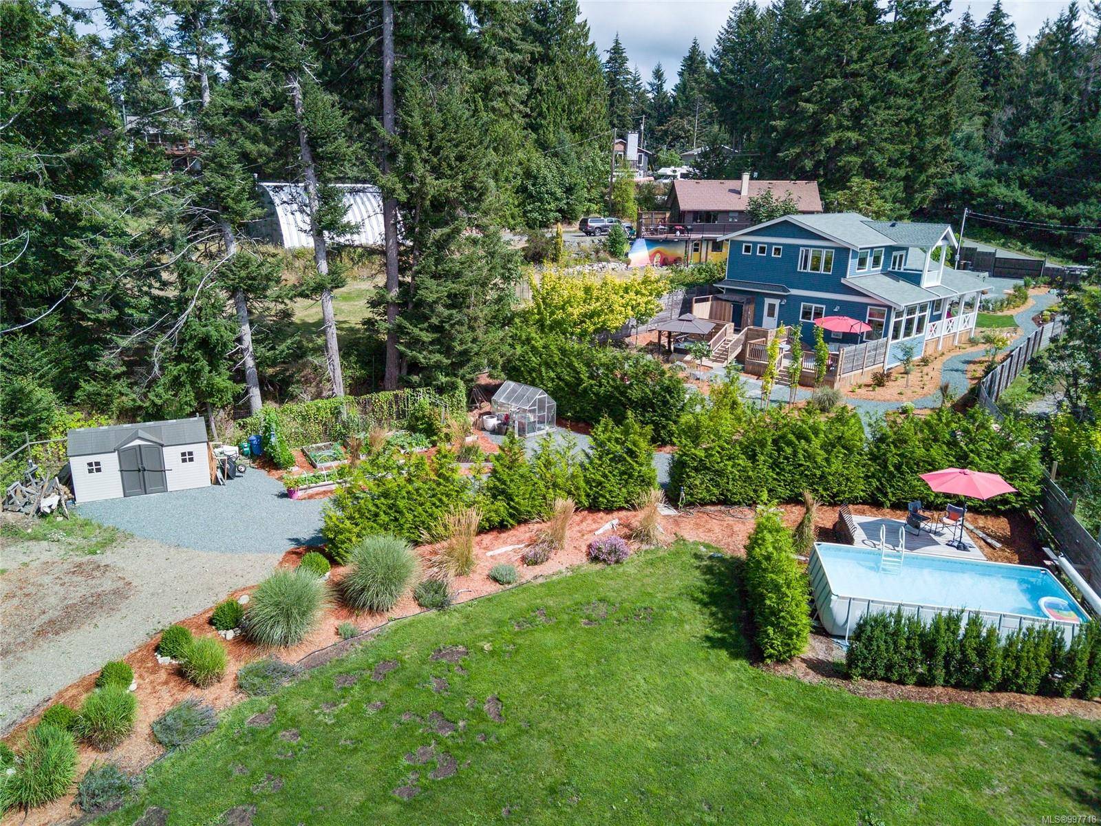 Fanny Bay, BC V0R 1W0,7863 Tozer Rd