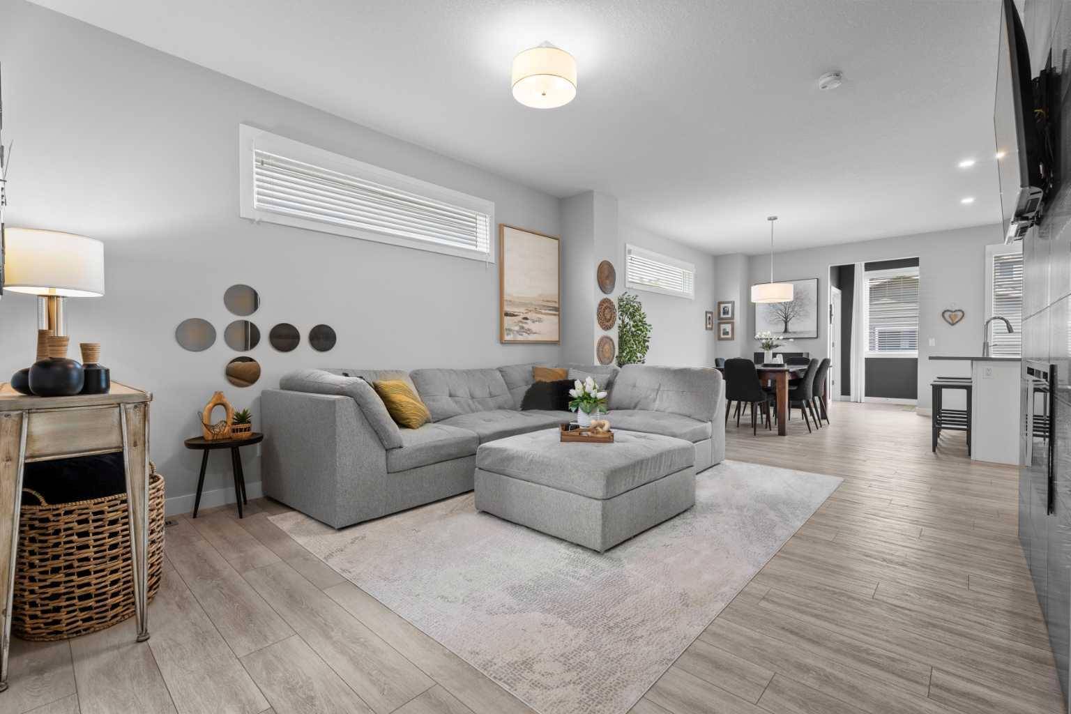 Okotoks, AB T1S 5S9,46 Birch GLN