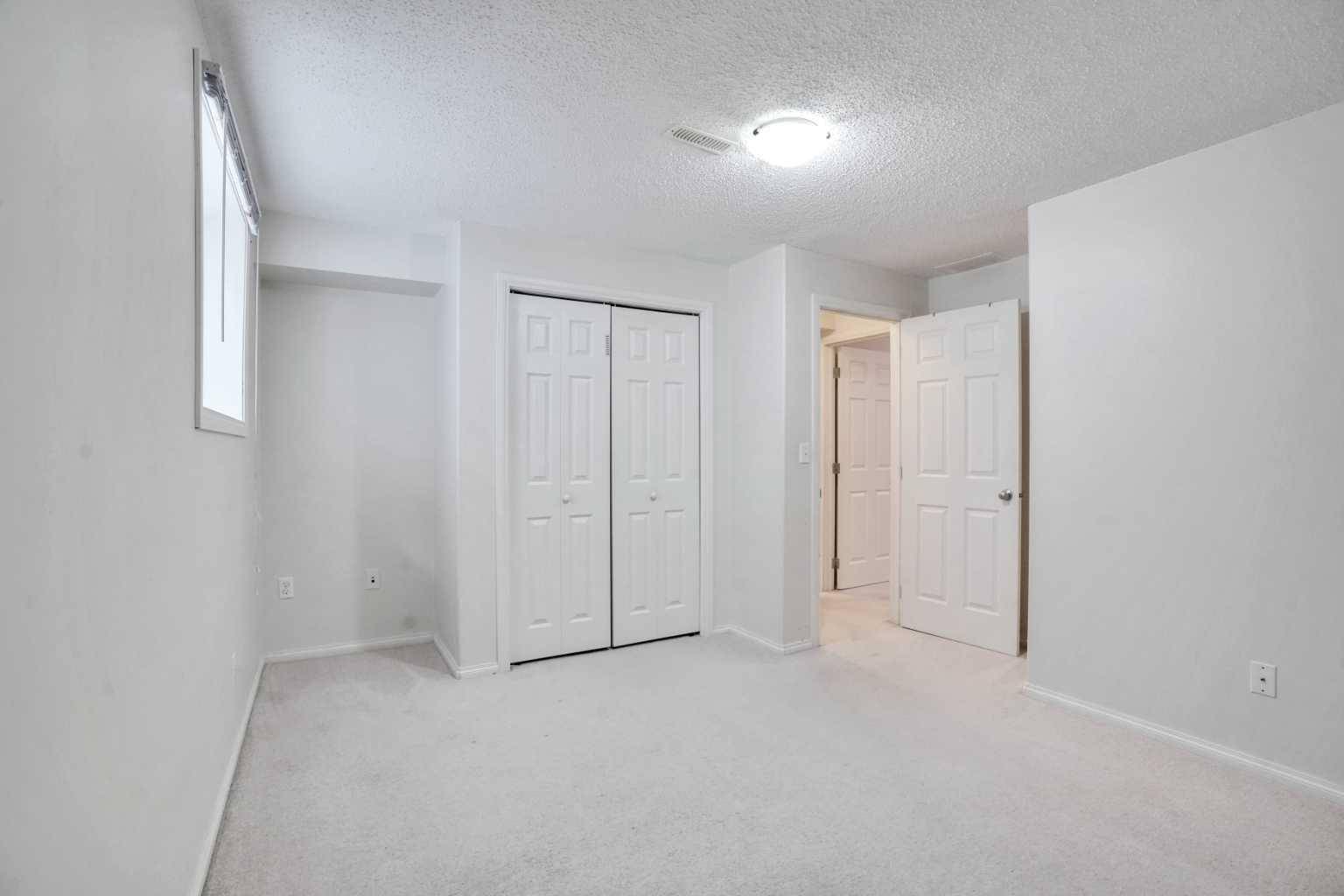 Calgary, AB T3J 5J5,48 Saddleland Close NE