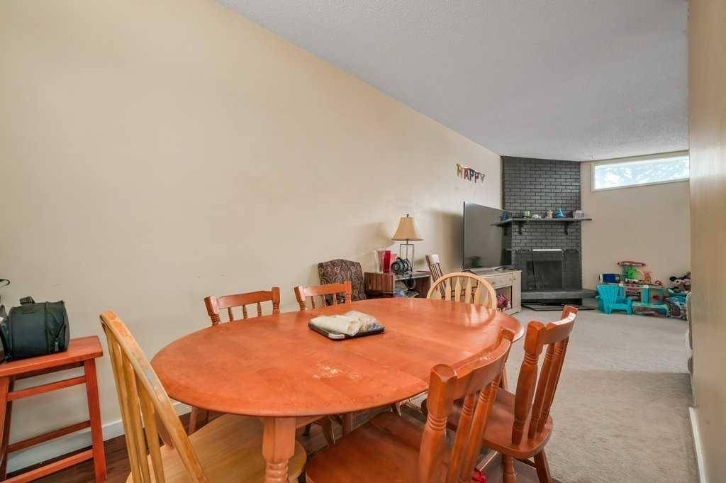 Calgary, AB T2K 5E4,7524 Hunterview DR NW #3