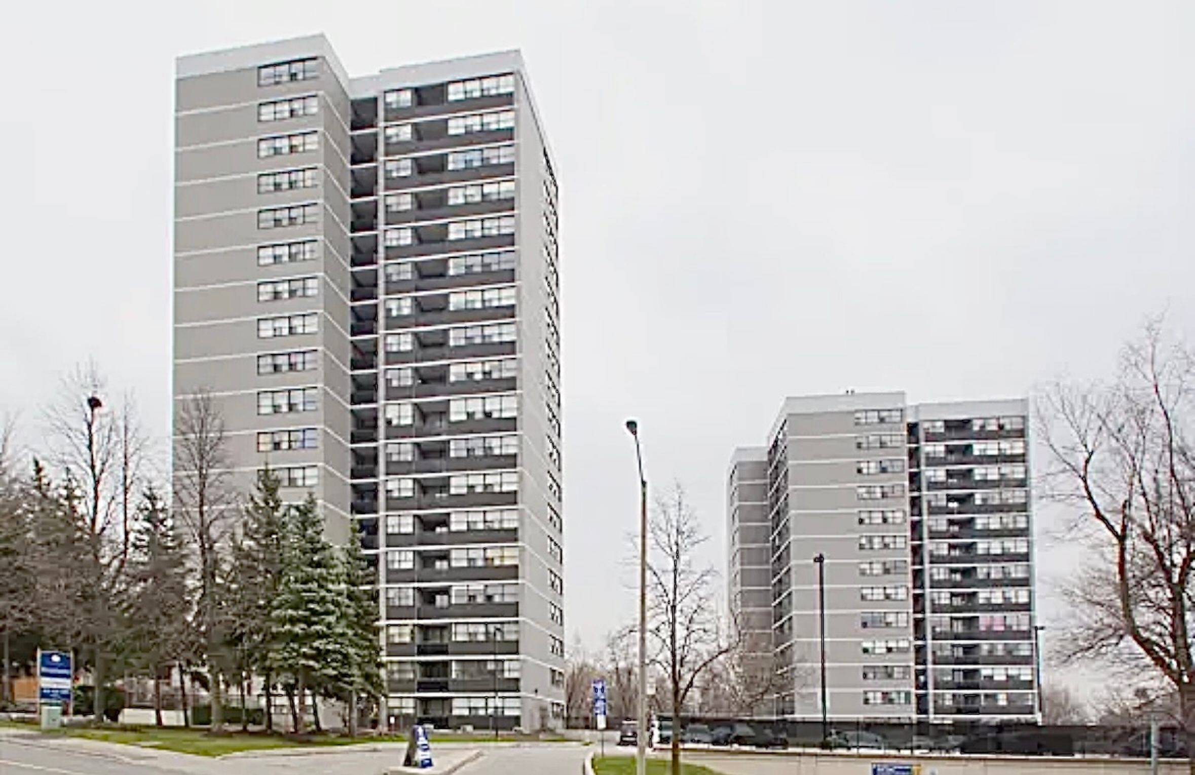15 Brookbanks DR #1207, Toronto C13, ON M3A 2S9