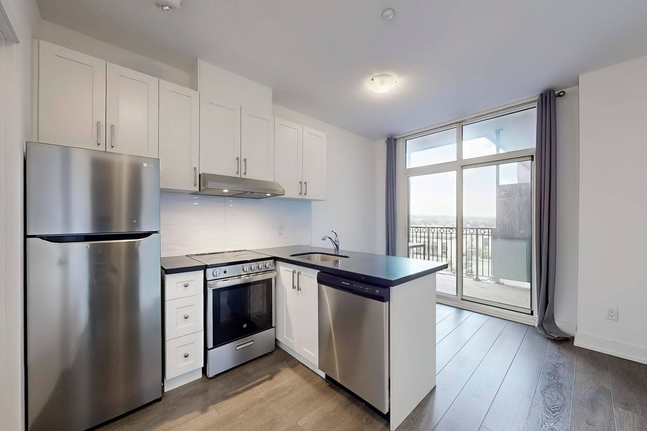 Markham, ON L3R 1L3,278 Buchanan DR #725EB