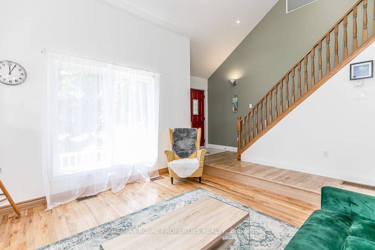 Collingwood, ON L9Y 1S9,431 Fourth ST W #1