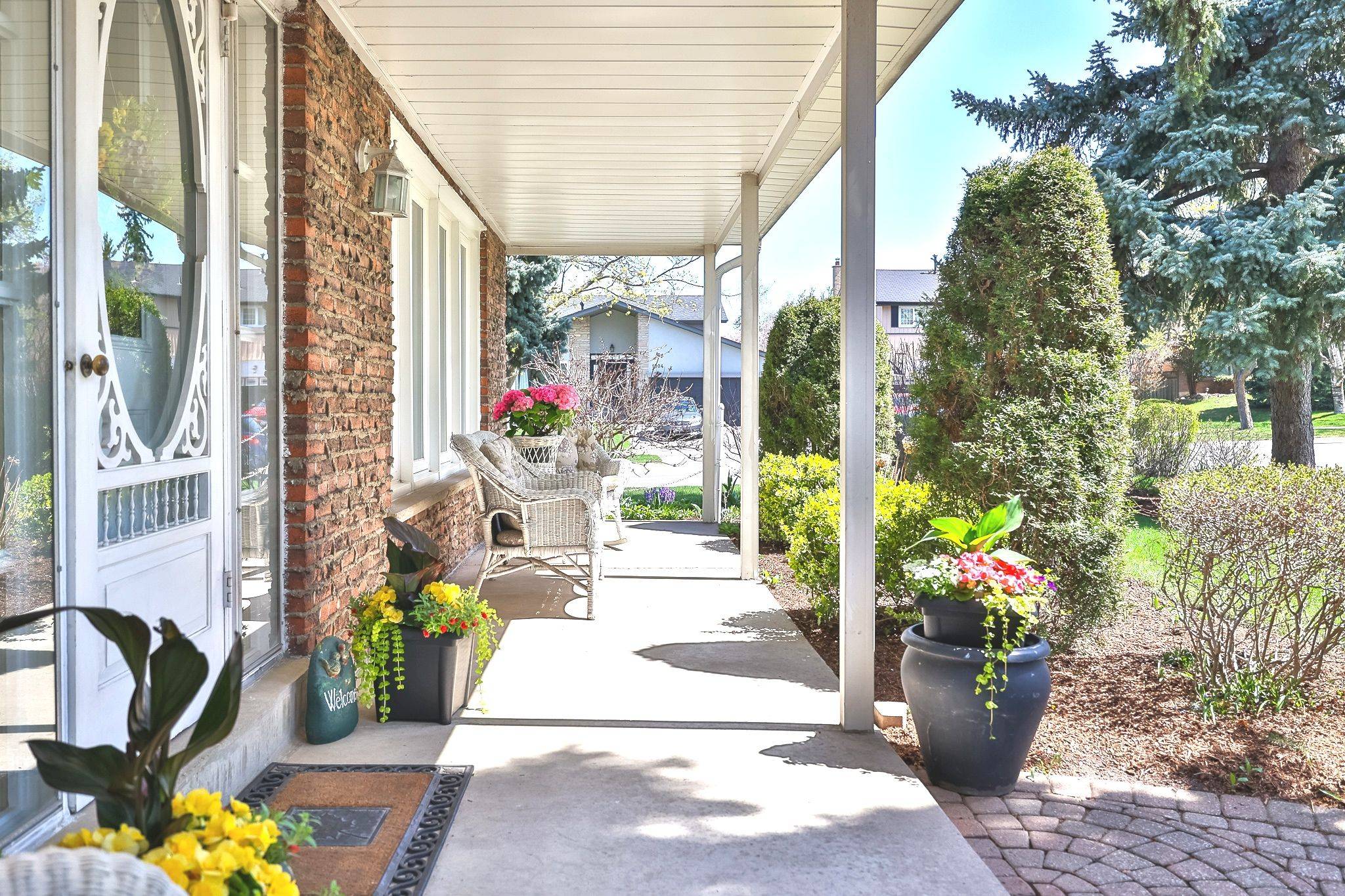 Mississauga, ON L4Y 3P9,3545 Twinmaple DR