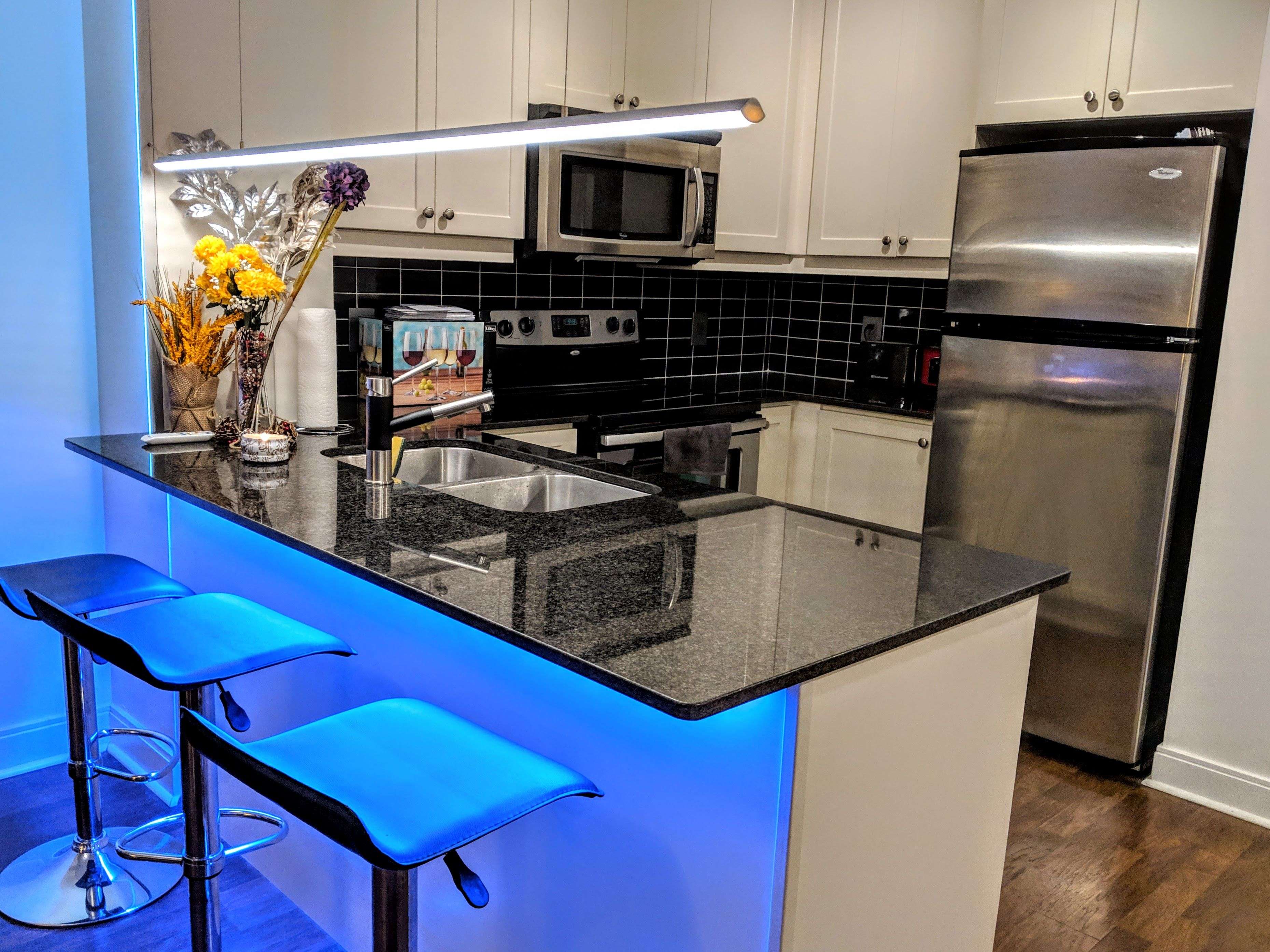 Mississauga, ON L4Z 0A8,50 Absolute AVE #404