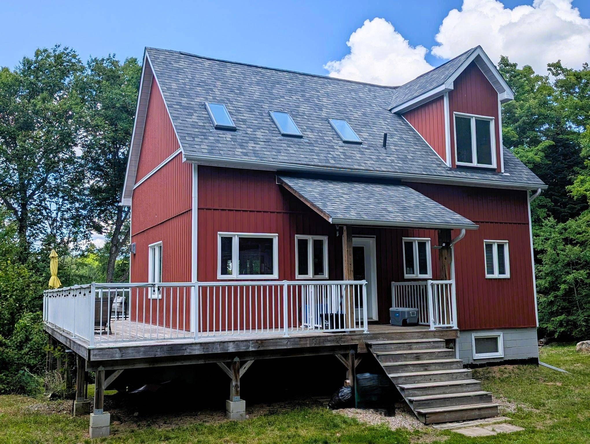1038 Stonehenge LN, Highlands East, ON K0L 1M0