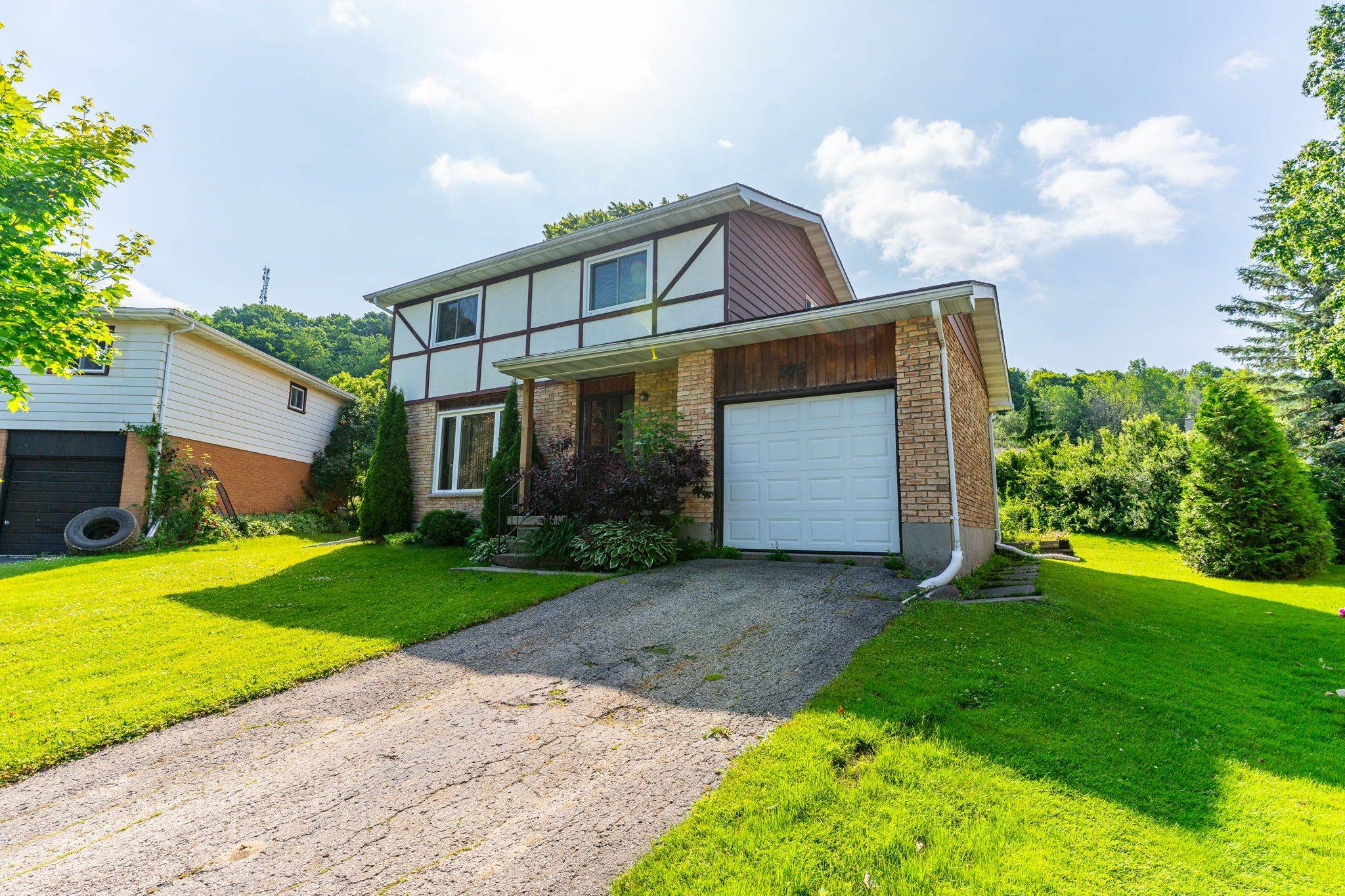 Owen Sound, ON N4K 3A3,275 8th AVE E