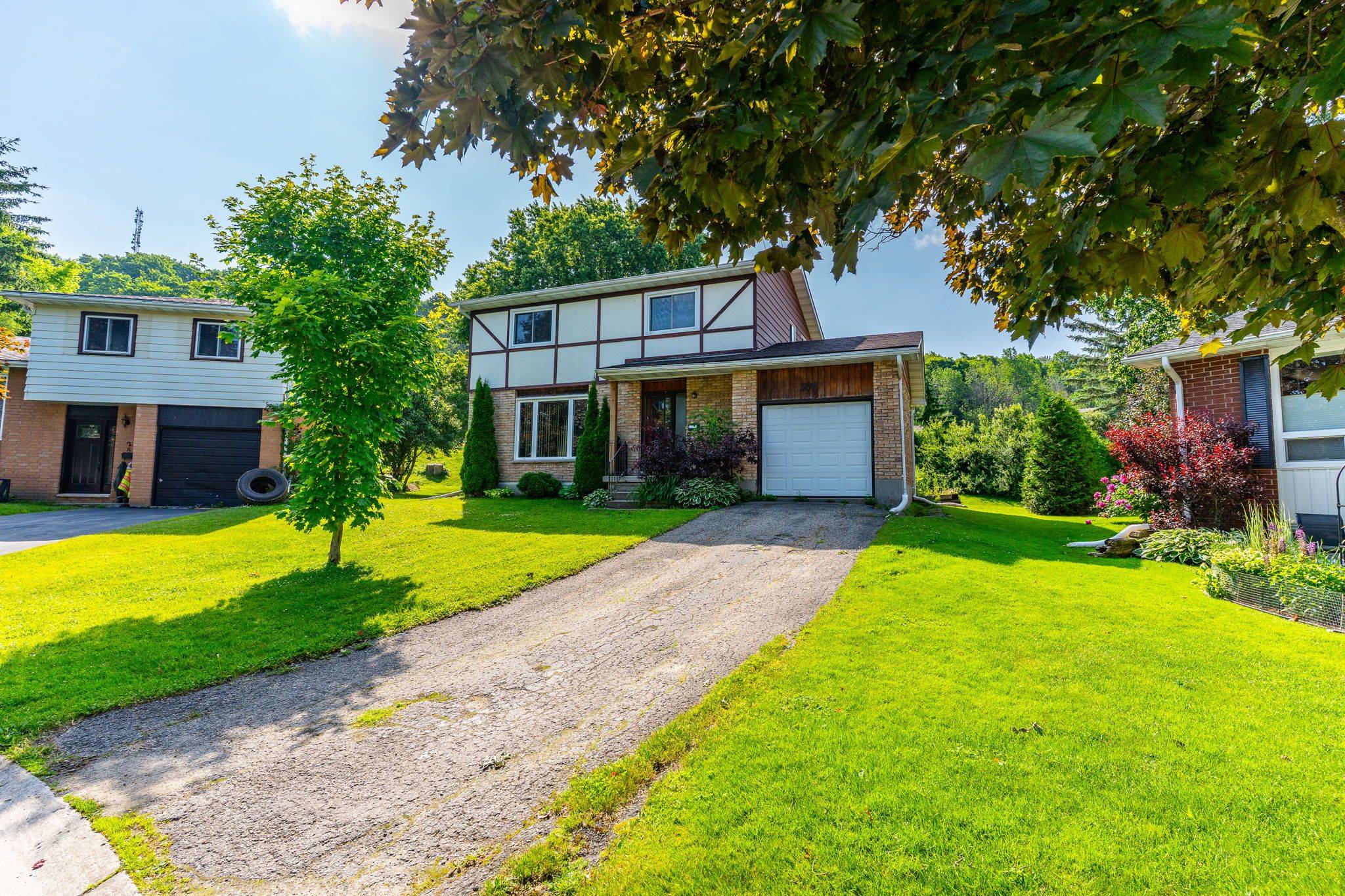 Owen Sound, ON N4K 3A3,275 8th AVE E