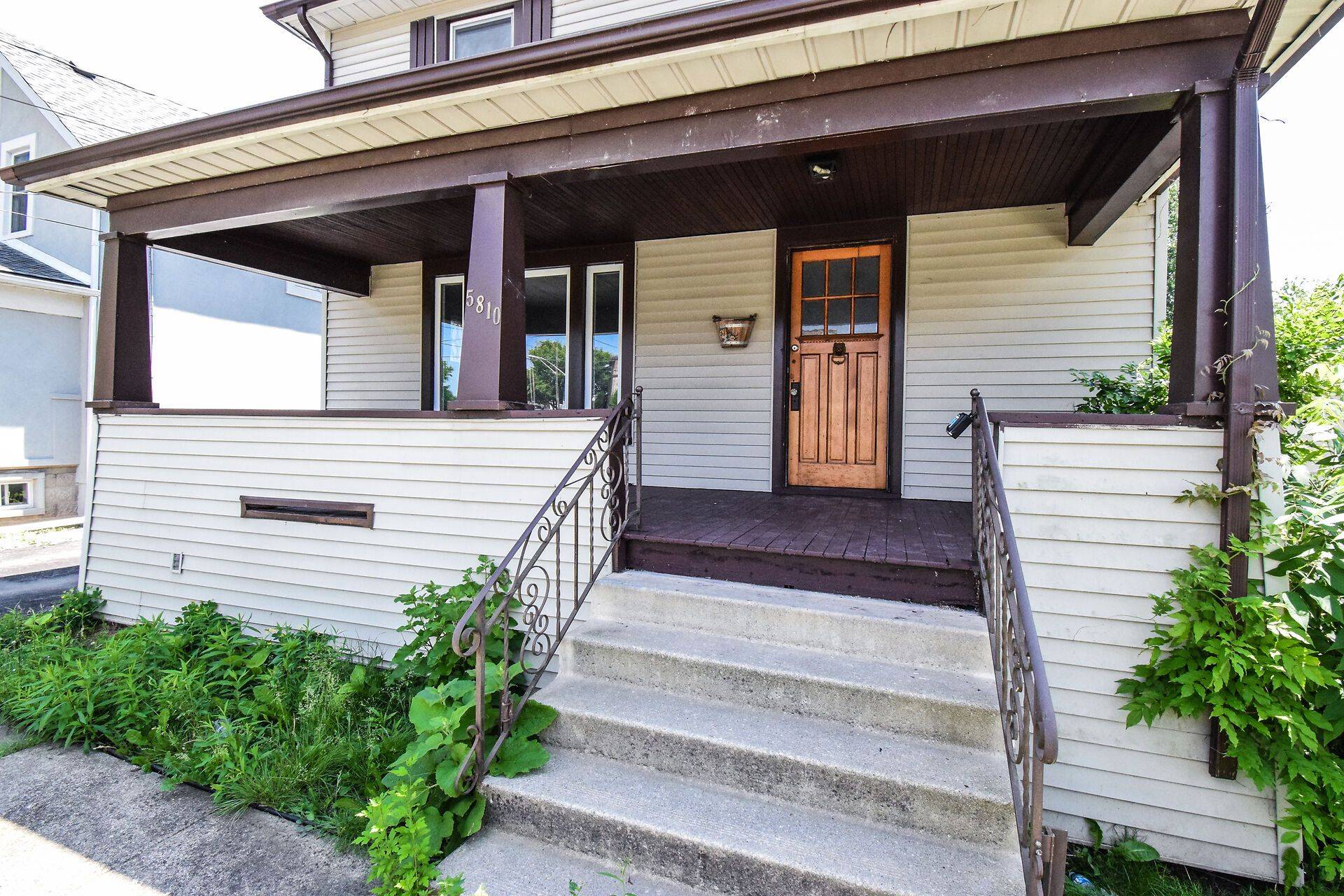 Niagara Falls, ON L2G 2G3,5810 Symmes ST