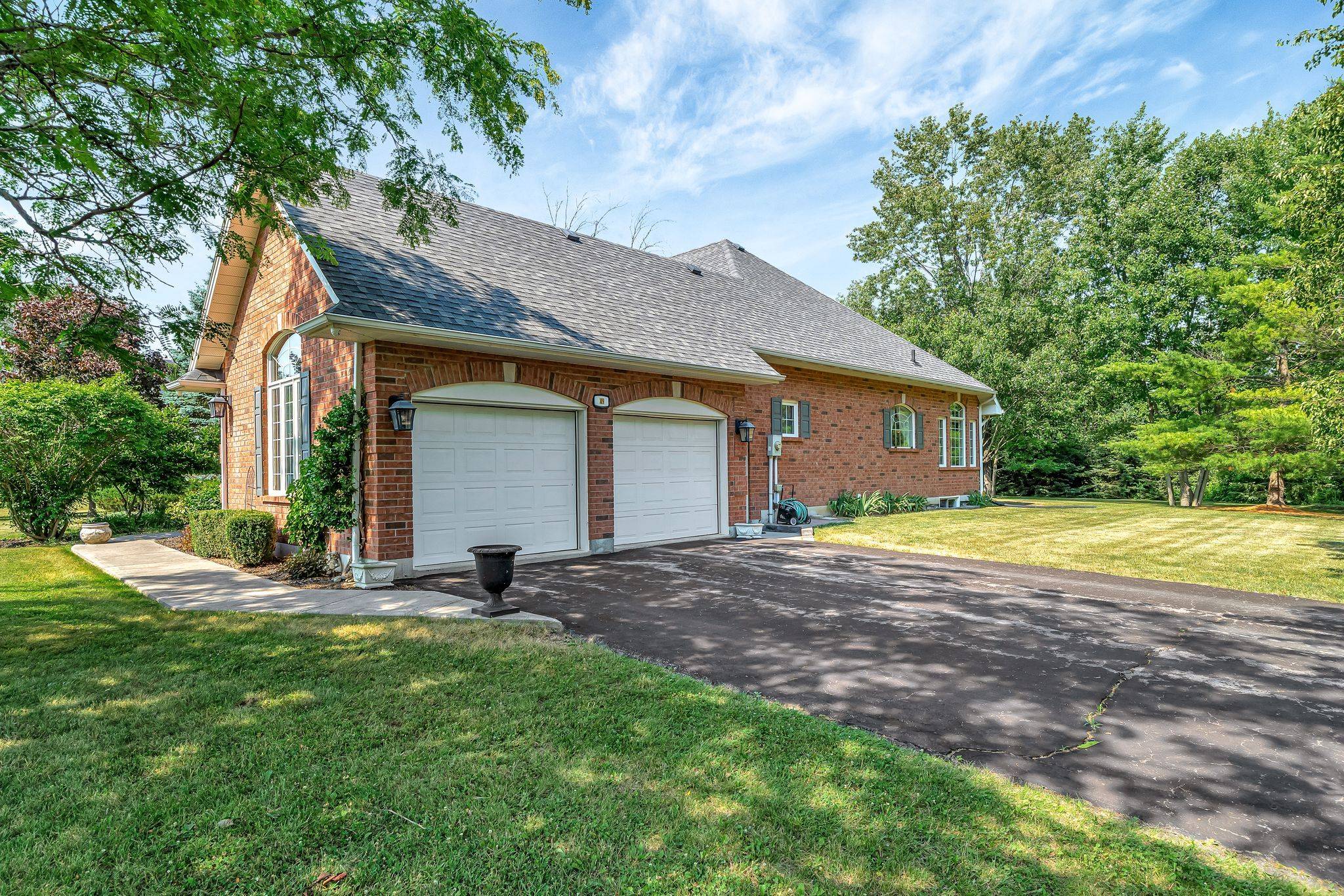 Belleville, ON K8N 4Z4,49 Penny LN