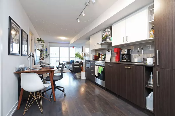 Toronto C10, ON M4S 0B5,125 Redpath AVE #2309