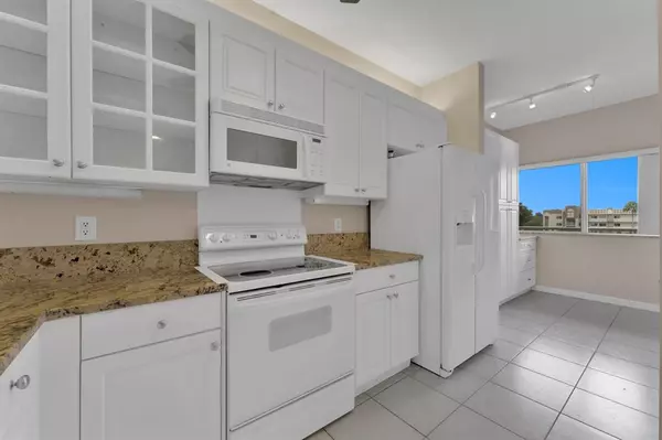7623 Southampton Ter #412, Tamarac, FL 33321