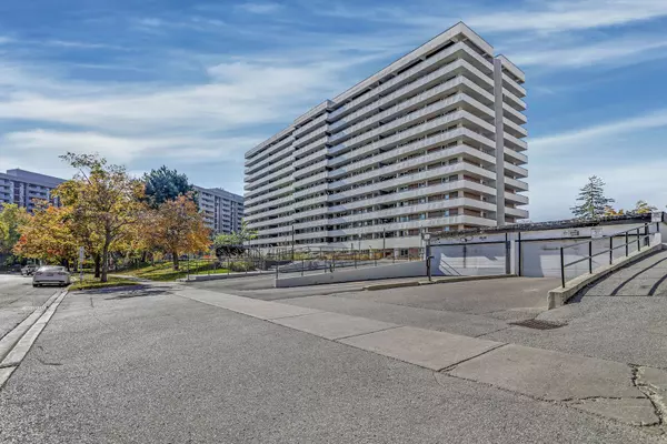 80 Inverlochy BLVD #710, Markham, ON L3T 4P3