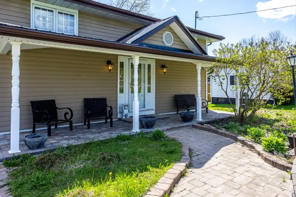 Kawartha Lakes, ON K0M 1A0,240 Lakeshore DR