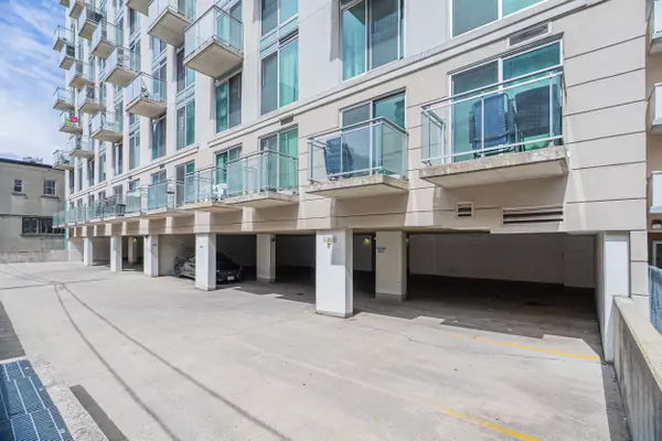 Ottawa Centre, ON K2P 0A3,138 SOMERSET ST W #804