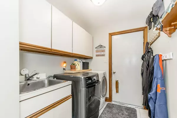 East Garafraxa, ON L9W 6B2,38 Old Carriage RD