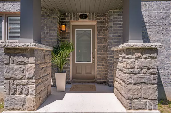 Kitchener, ON N2P 0H2,115 South Creek DR #10D