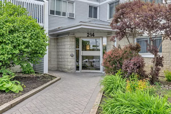 214 Viewmount DR #417, Cityview - Parkwoods Hills - Rideau Shore, ON K2E 7X2