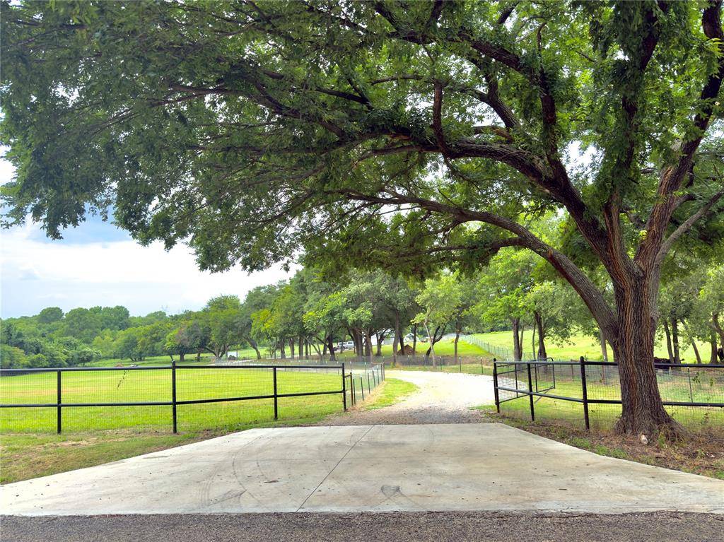 Alvord, TX 76225,881 County Road 1380