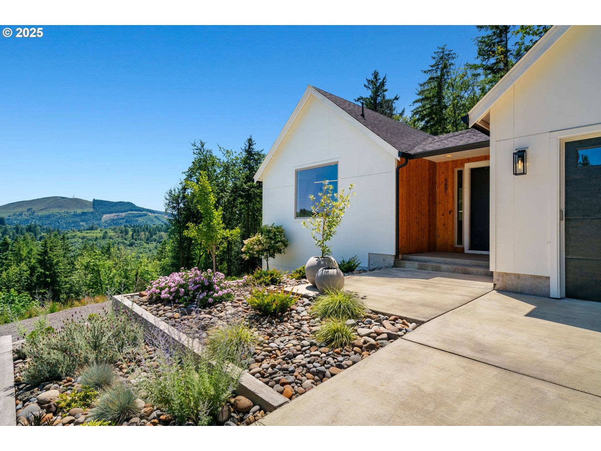 Ariel, WA 98603,5601 LEWIS RIVER RD
