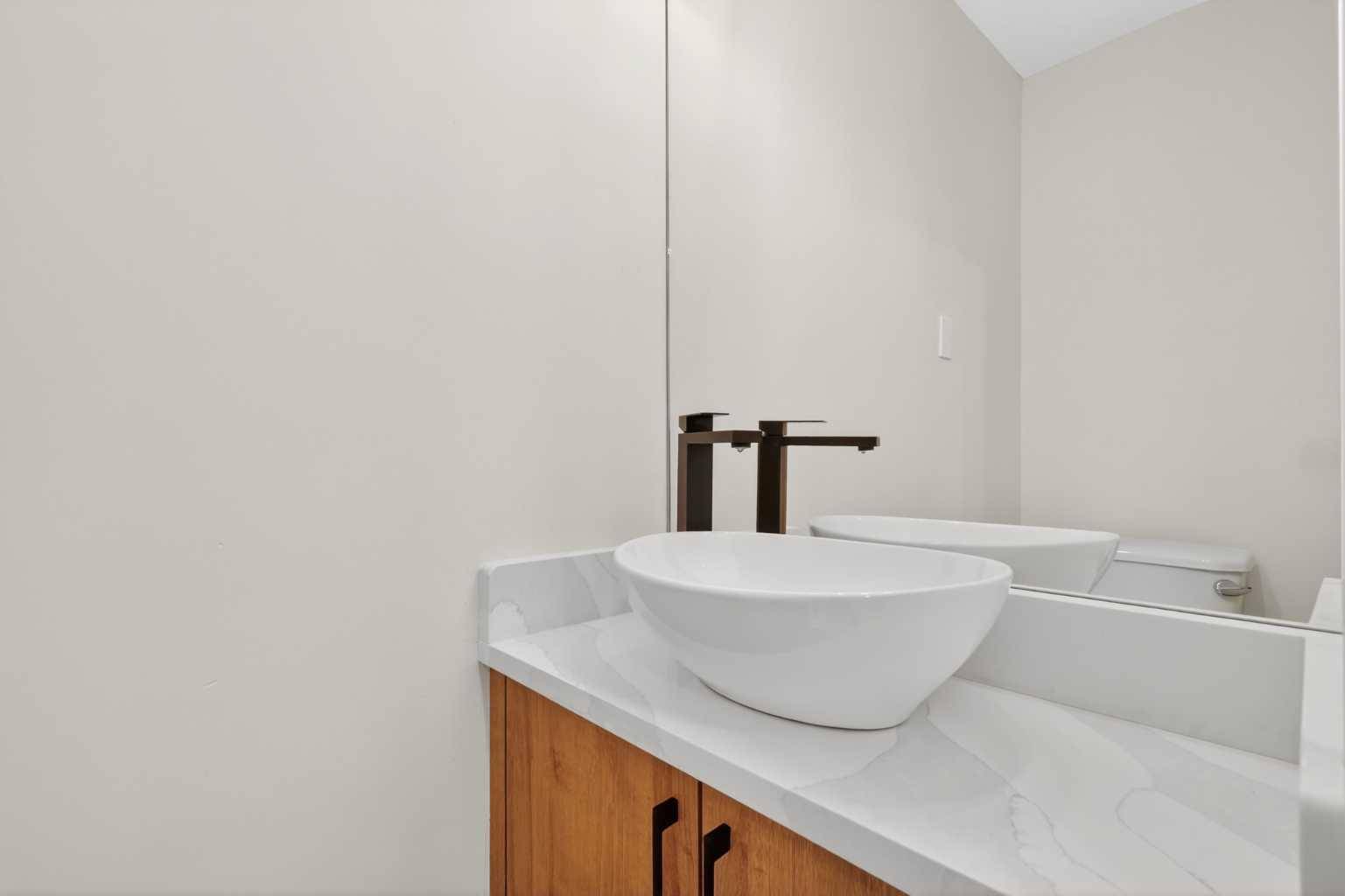 Calgary, AB T3J 2V5,10 Martindale Mews Northeast