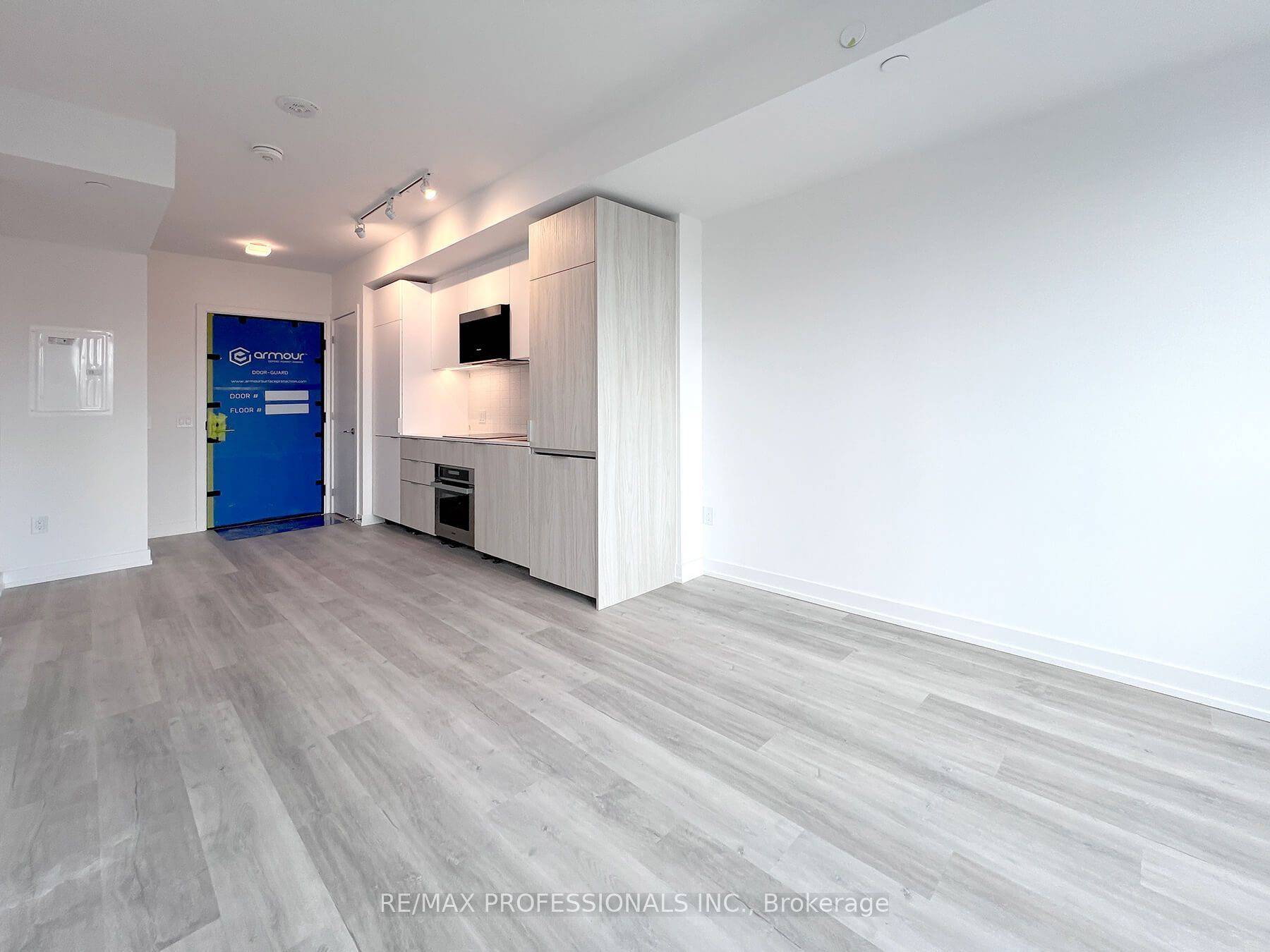 Toronto C08, ON M5A 1H5,28 Eastern AVE #411