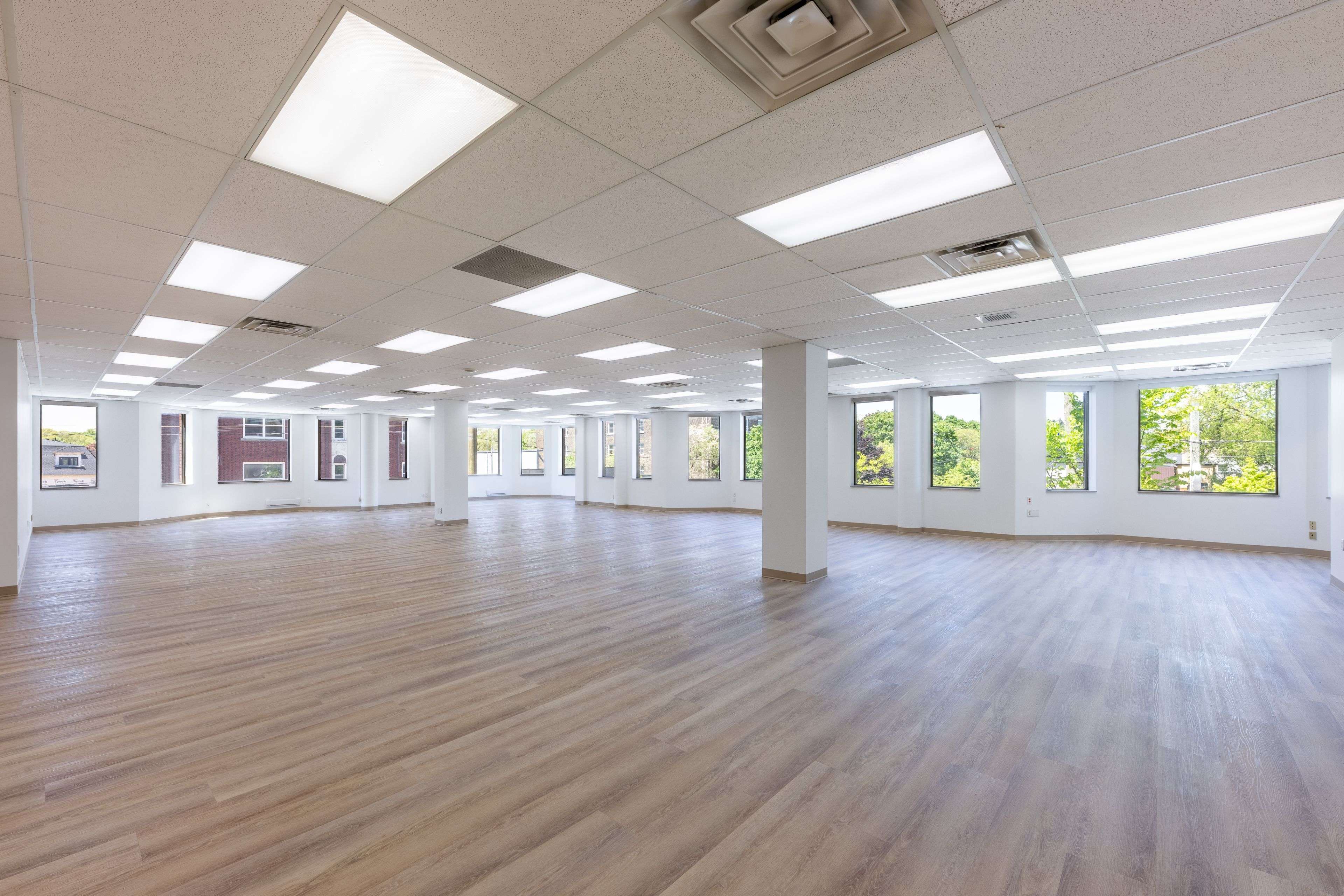 Toronto C03, ON M5P 3M6,439 Spadina RD #202-203