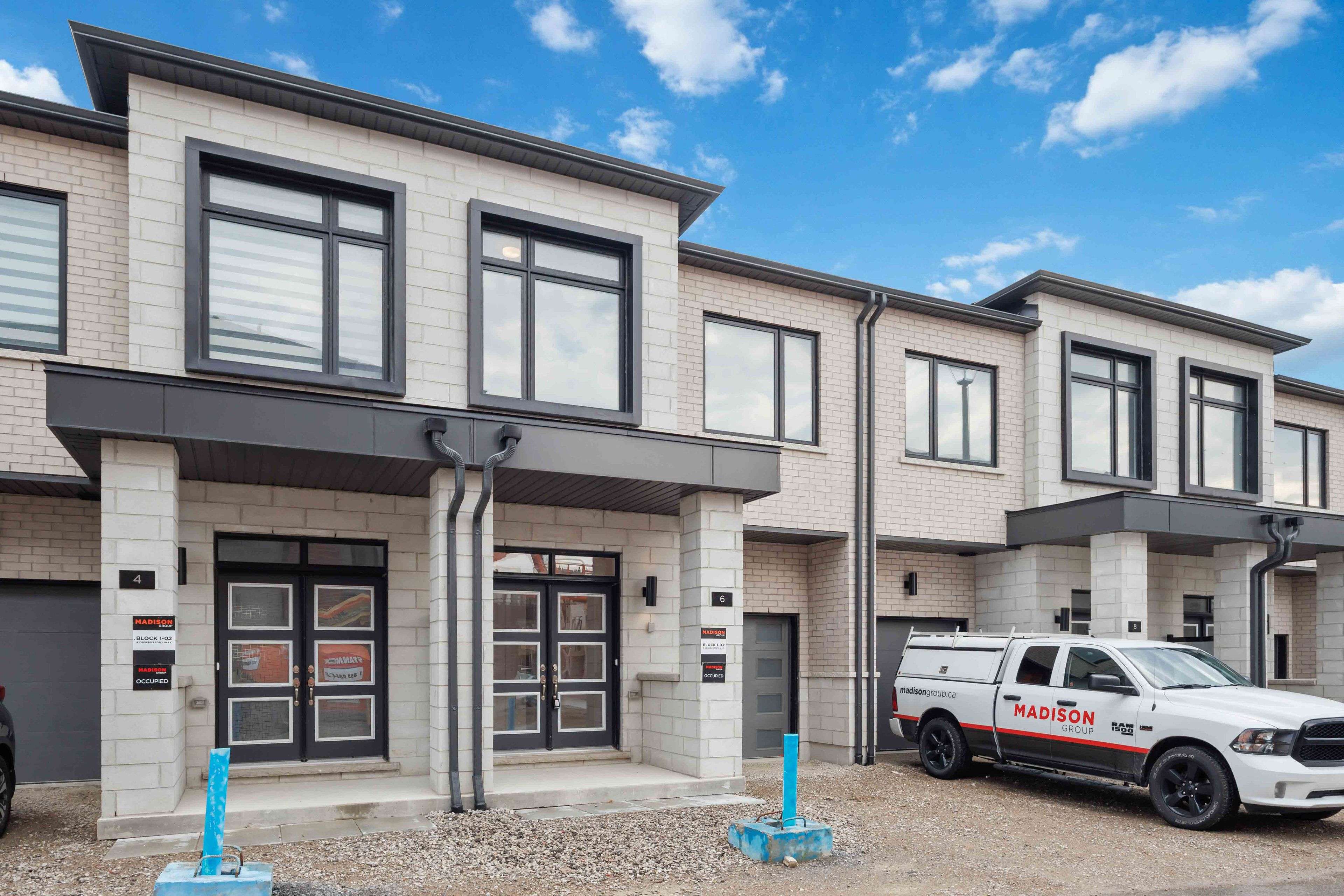 6 Observatory WAY,  Whitby,  ON L1M 0G2