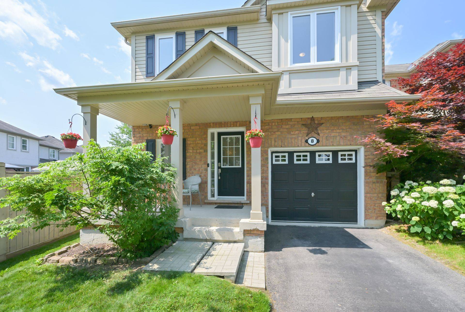 New Tecumseth, ON L9R 0E7,8 Riley RD