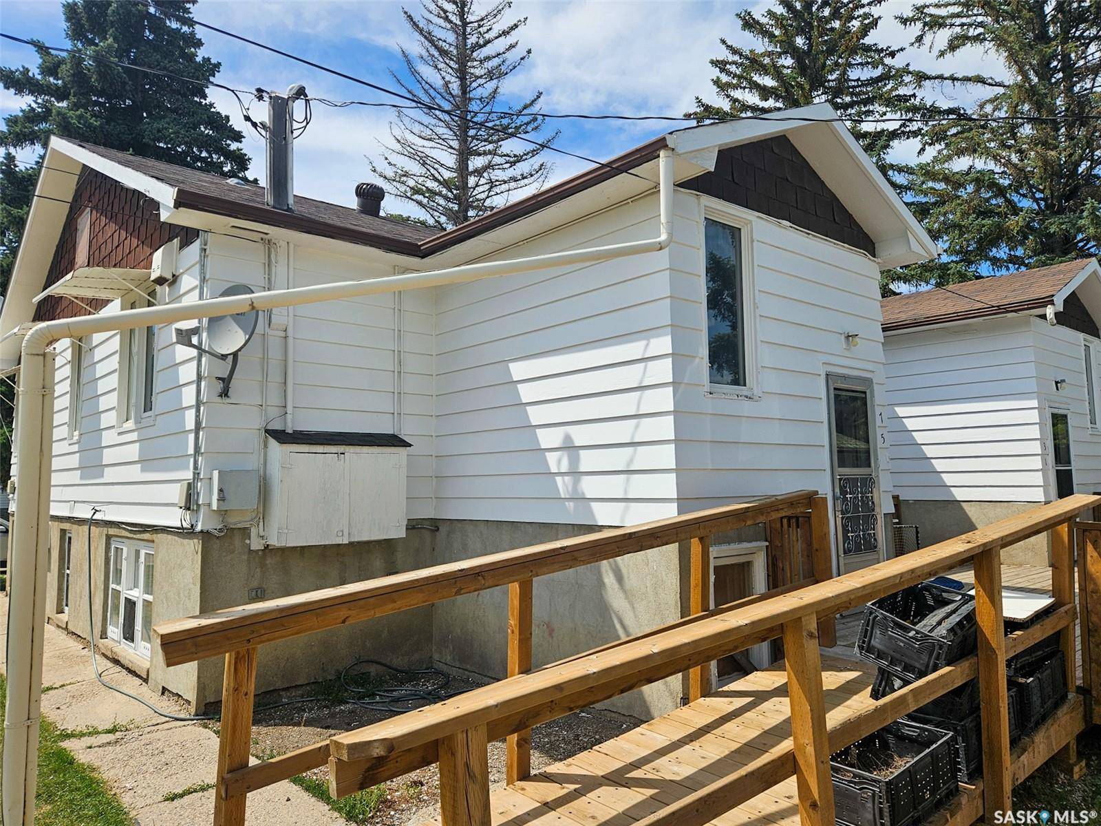 Swift Current, SK S9H 3L1,3 4th AVENUE SE