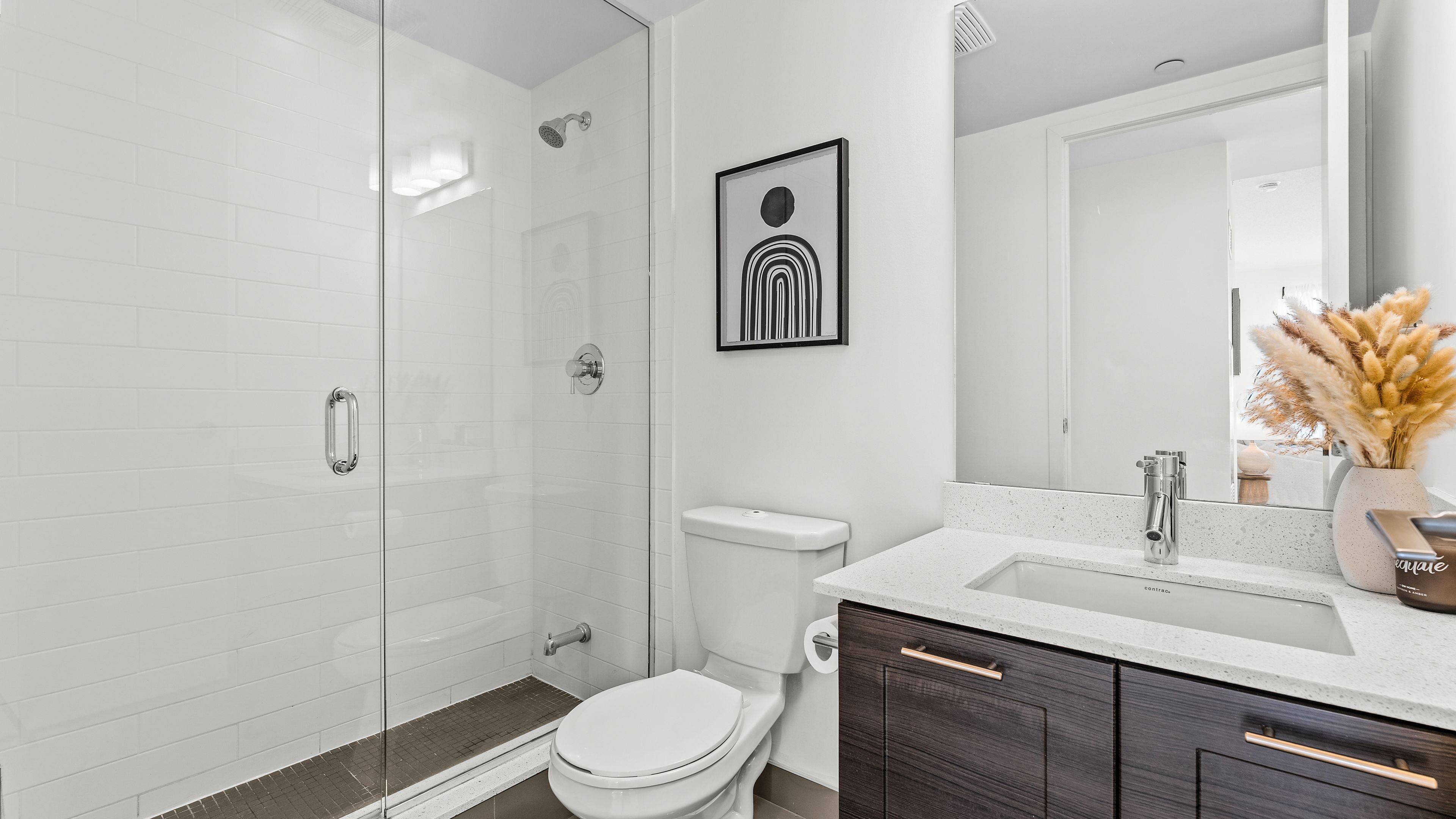 Toronto W06, ON M8V 0C1,2220 Lake Shore BLVD W #1604
