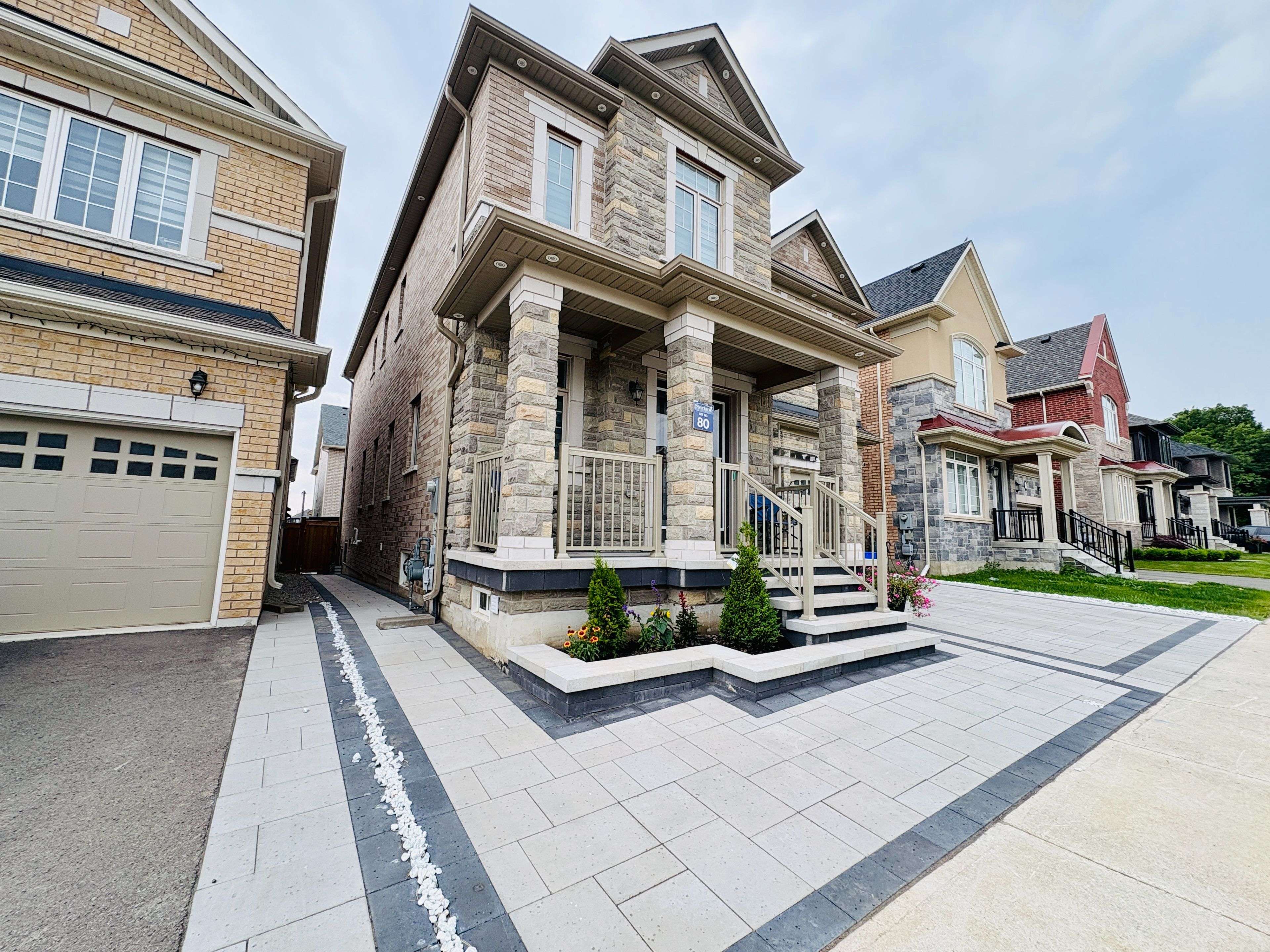 Oakville, ON L6H 3R2,4056 Channing CRES