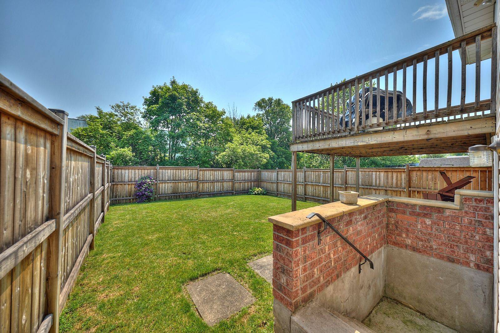 Welland, ON L3C 1Z9,32 Wilton AVE