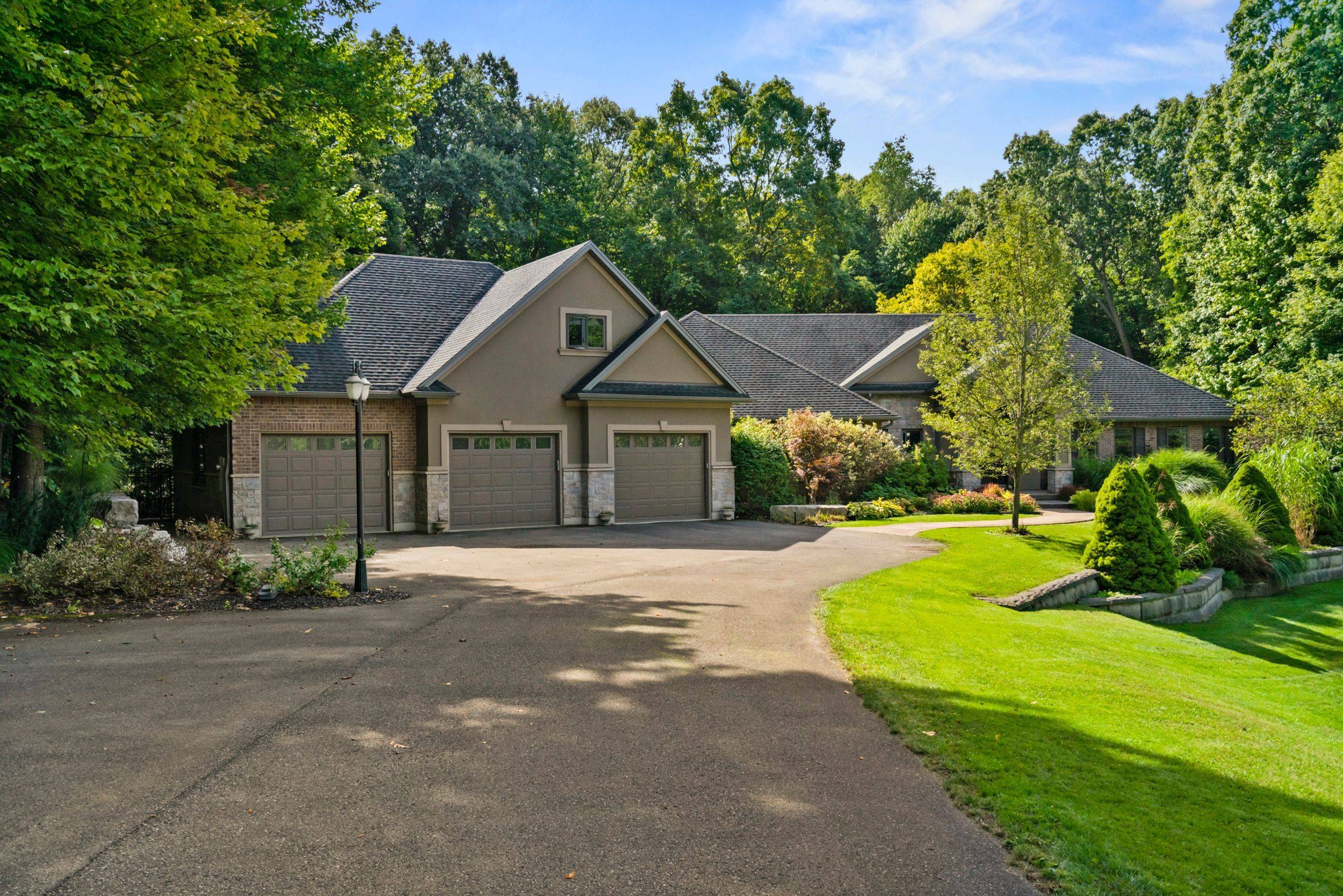200 Pancake LN, Pelham, ON L0S 1M0