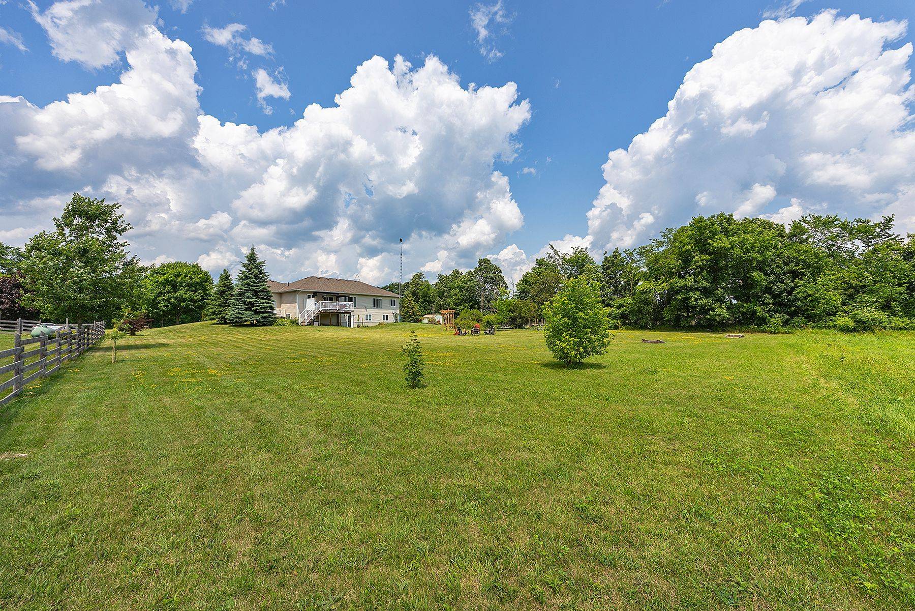 South Frontenac, ON K0H 1H0,2535 Sands RD