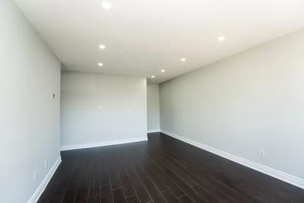 Oshawa, ON L1G 7E6,120 Nonquon RD #35
