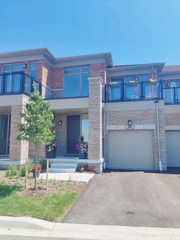 20 Stubbs LN, Aurora, ON L4G 3Y3