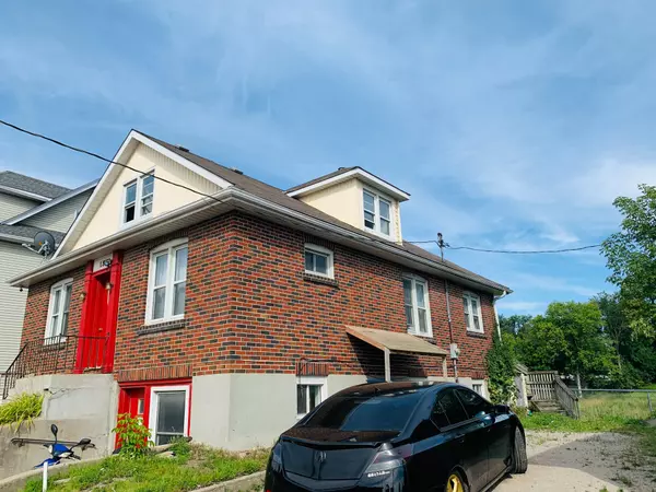 Barrie, ON L4N 1B2,156 Dunlop ST W