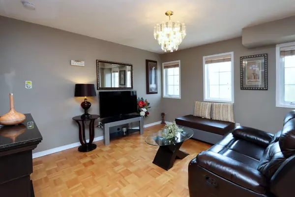 Toronto W04, ON M6M 5J4,66 Sidney Belsey CRES #308