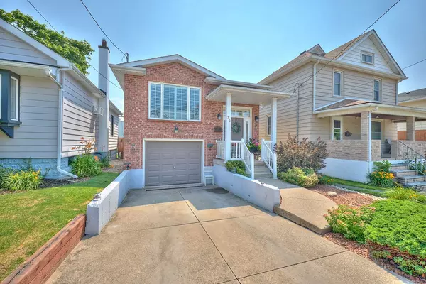 32 Wilton AVE, Welland, ON L3C 1Z9